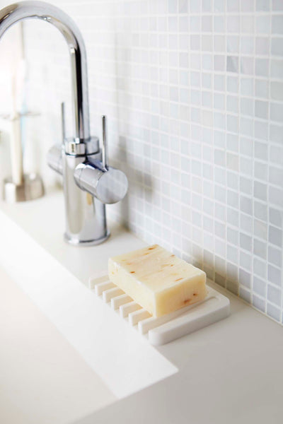 White self-draining silicone soap tray